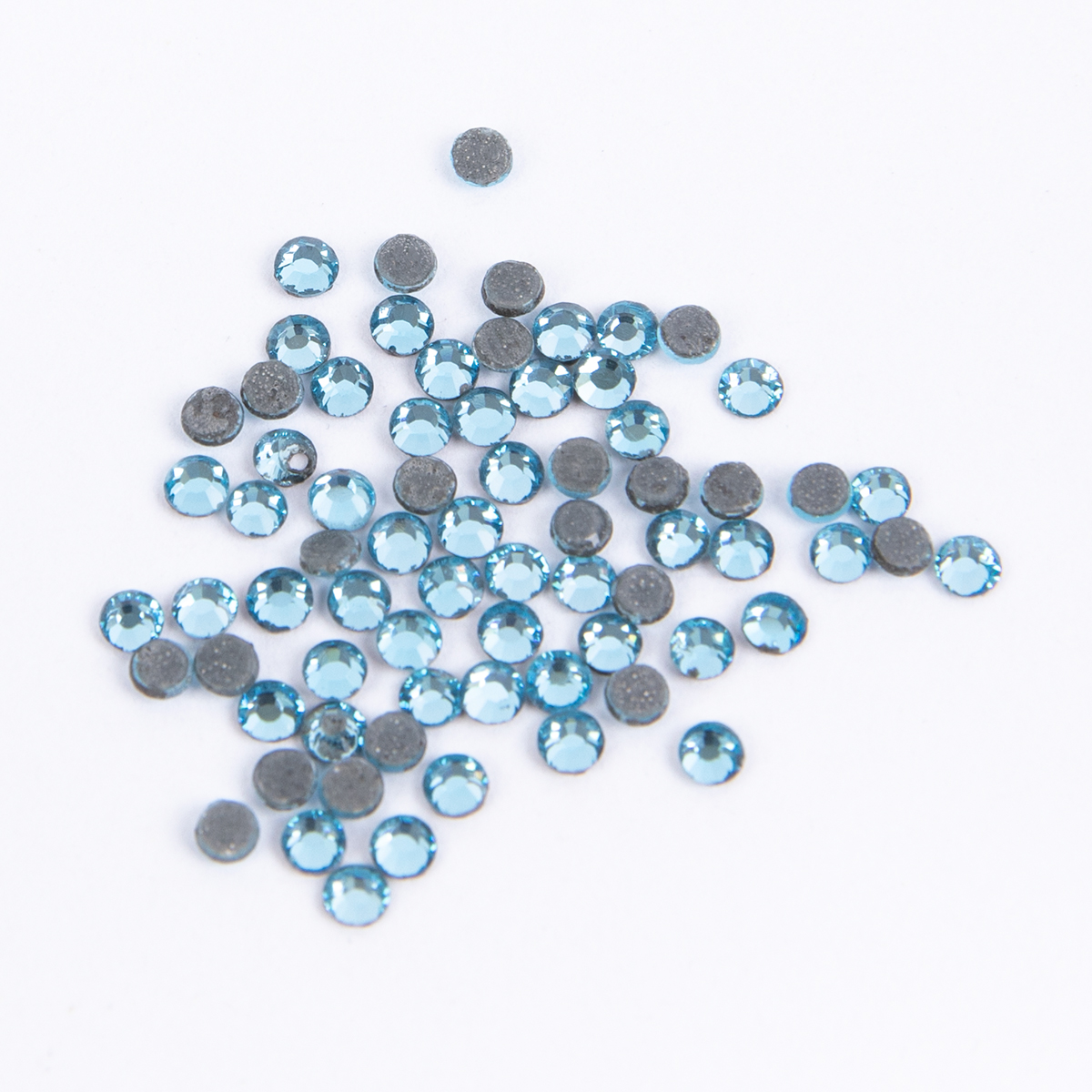 Страз клеевой Zlatka ZRTG-0872 SS08 цветные 2.4 мм стекло 72 шт №08 голубой (Aquamarine) Фото 2.