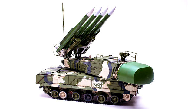 MENG SS-014 зенитный ракетный комплекс 9К37М1 Бук 1/35 Фото 1.