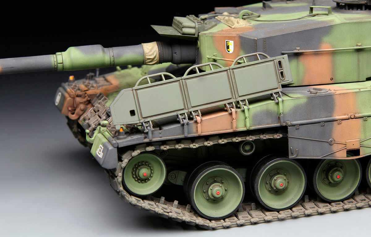 MENG TS-016 танк LEOPARD 2 A4 1/35 Фото 8.