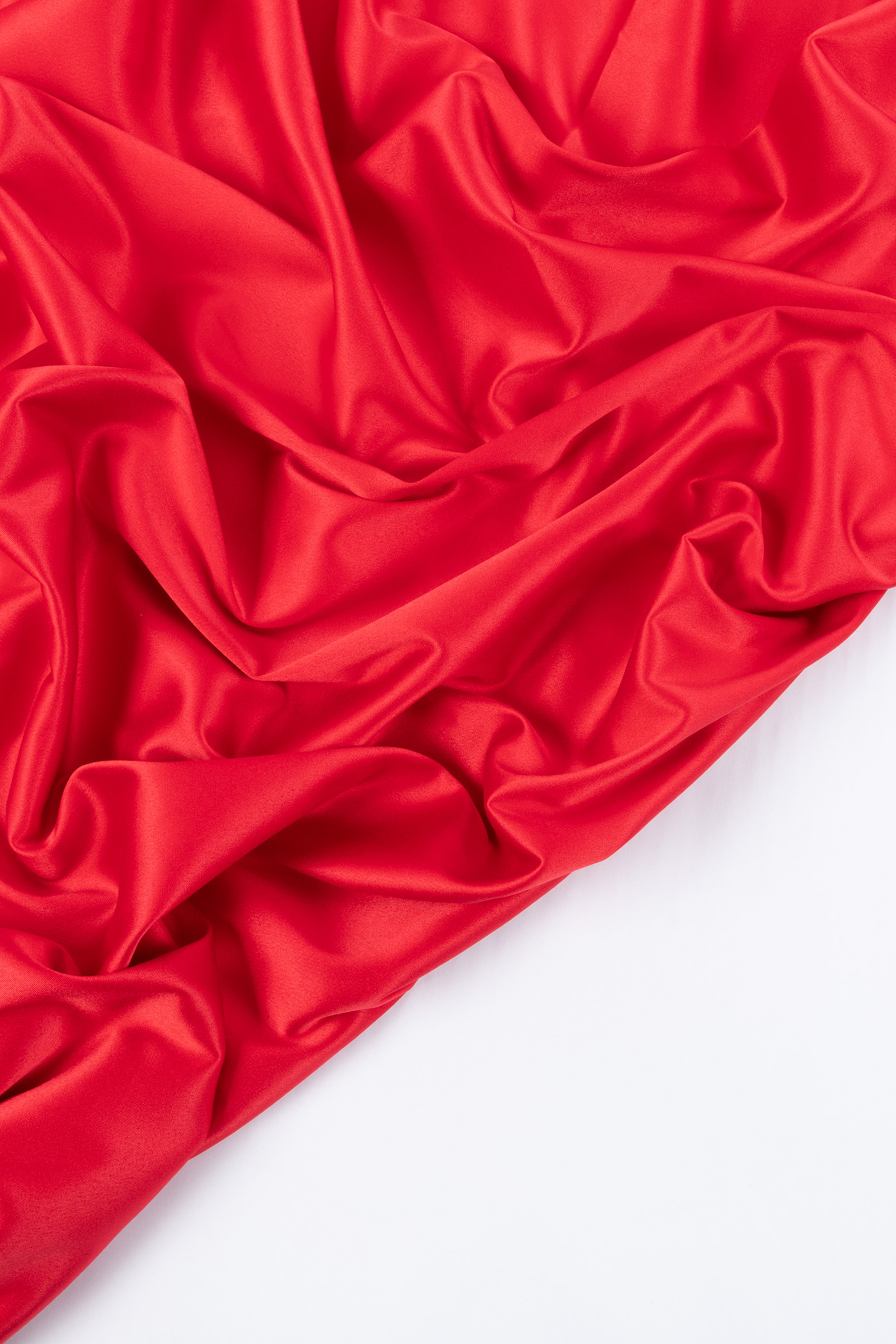 Ткань атласная 2012073 250 г/кв.м 150 см х 150 см 95% полиэстер, 5% спандекс №6 красный Фото 5.