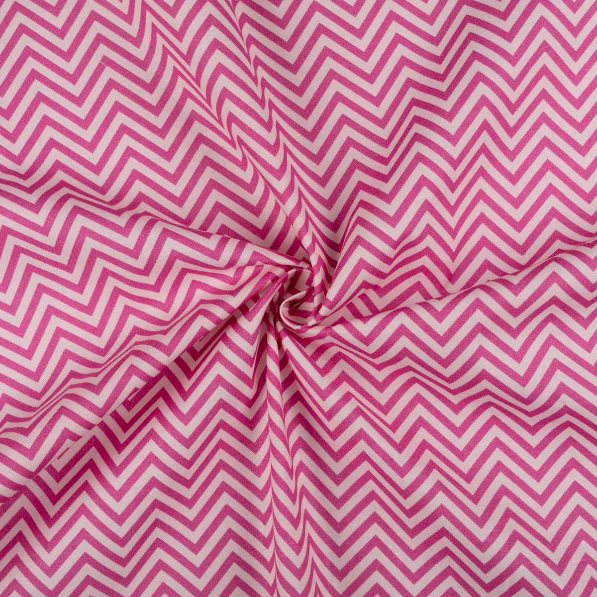 Ткань для пэчворка PEPPY БАБУШКИН СУНДУЧОК 50 x 55 см 140±5 г/кв.м 100% хлопок БС-26 зигзаг ярко-розовый Фото 1.