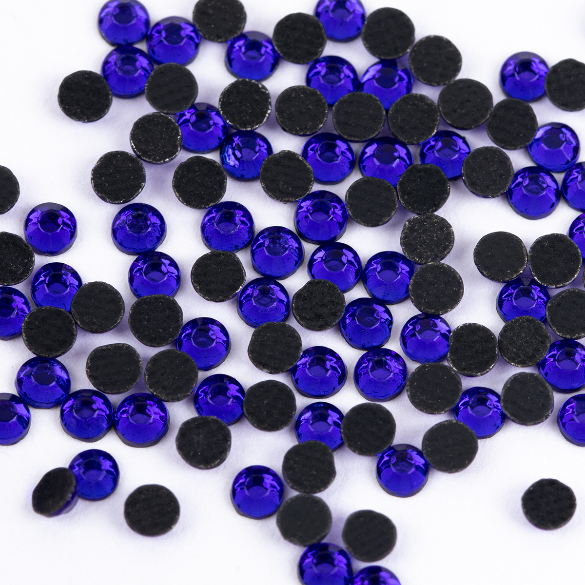 Страз клеевой Zlatka RS/144 SS10 2.7 - 2.9 мм акрил 144 шт в пакете с еврослотом 013 синий (sapphire) Фото 1.